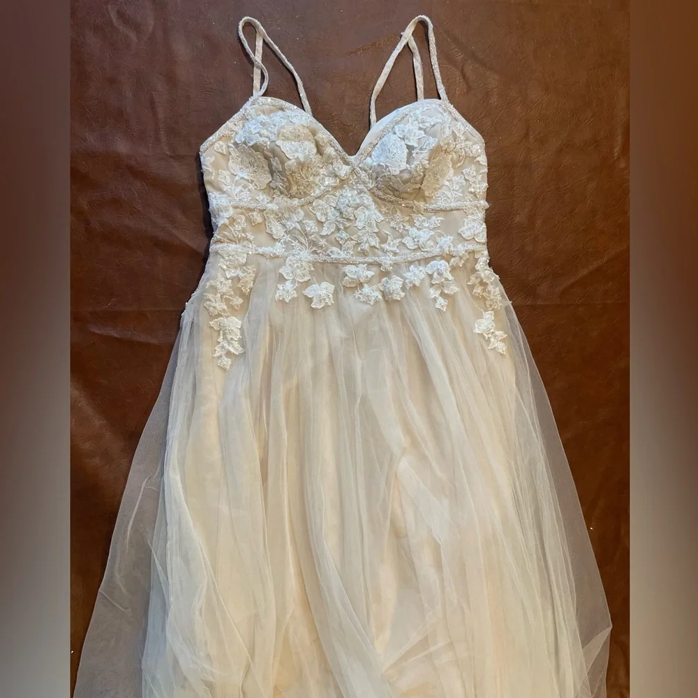 NWT Melissa Sweet Gown Size 16 - Picture 10 of 10